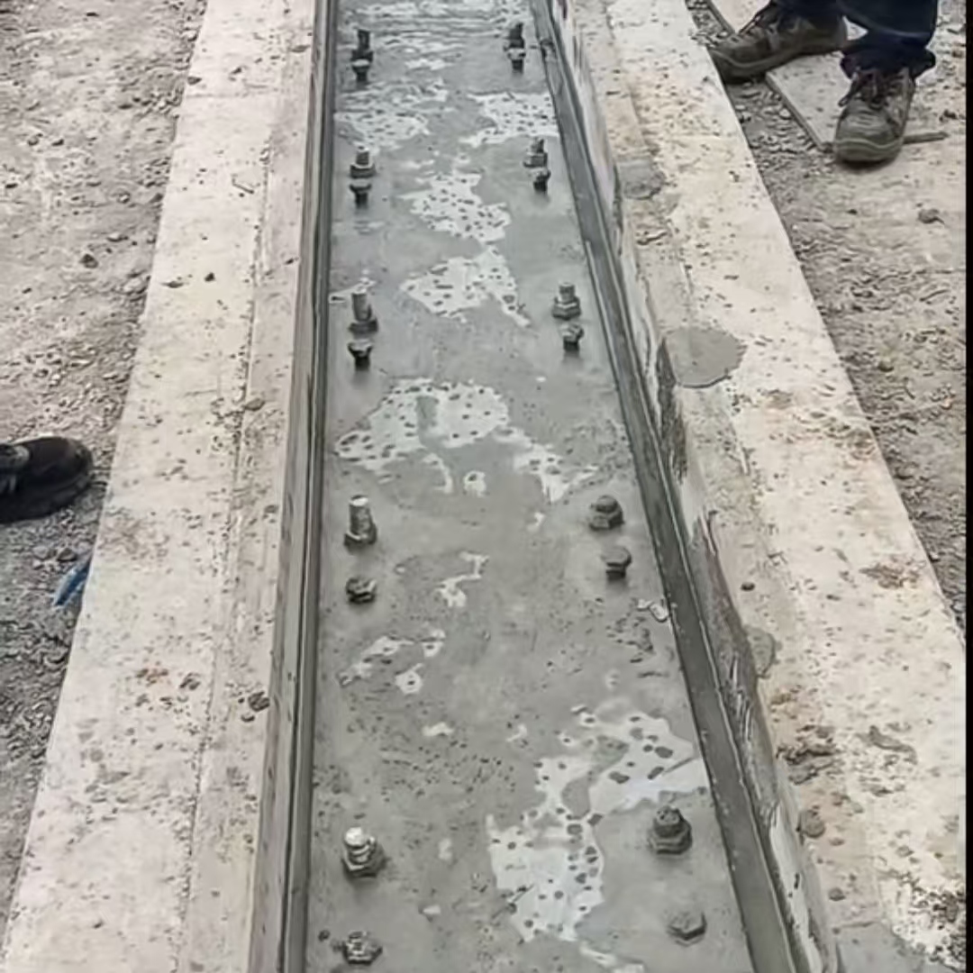 忻州港口码头起重机龙门吊重型机械设备稳固用早强快凝轨道胶泥
